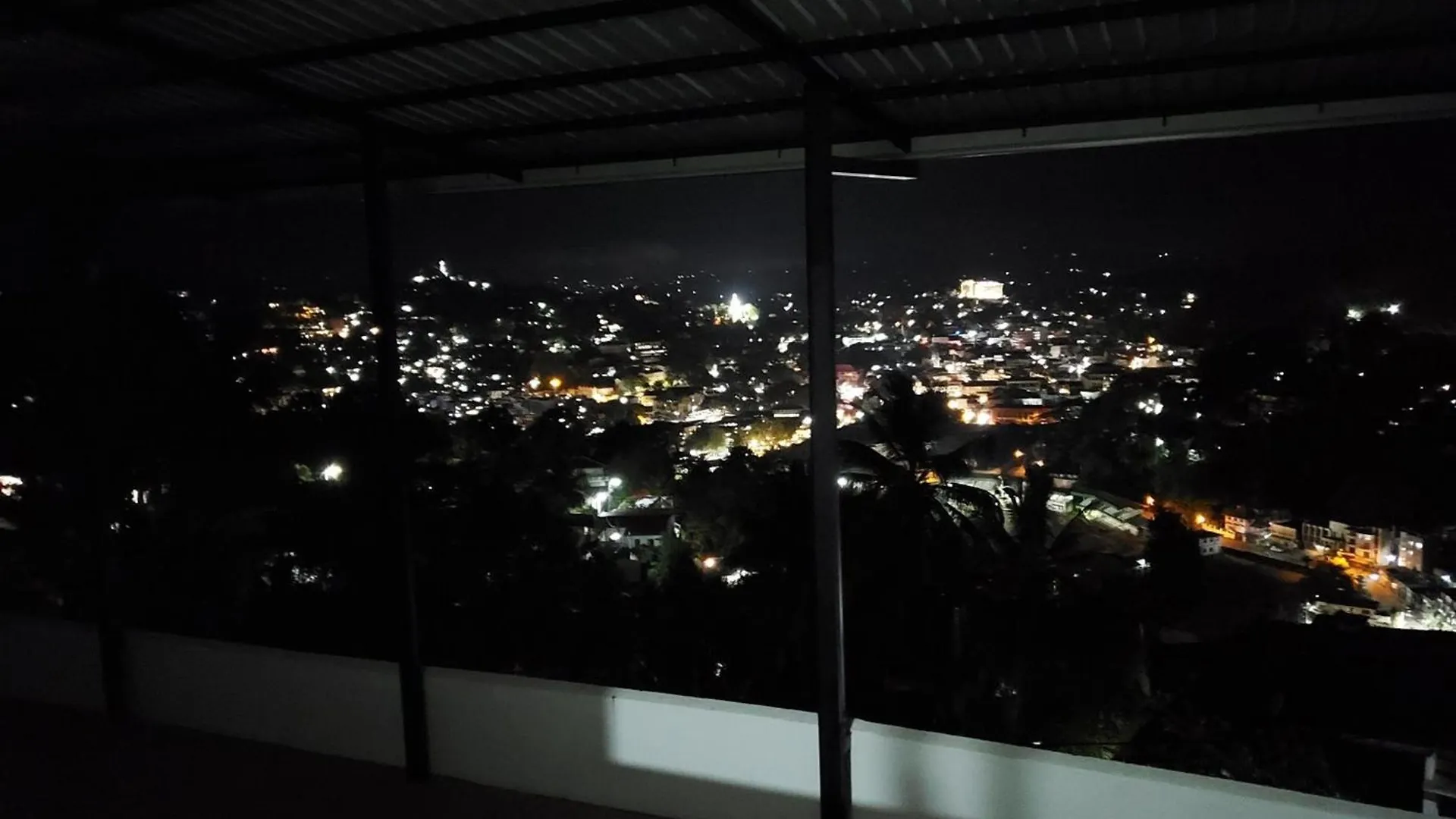 Room In Guest Room - Kandy City View Mpm Guest Room - 2B3 Guest house